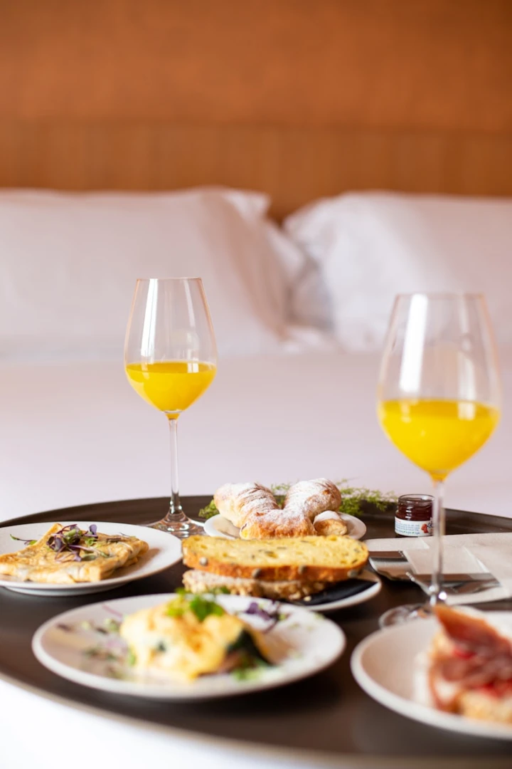 Disfruta de experiencias únicas en Villa España Hotel