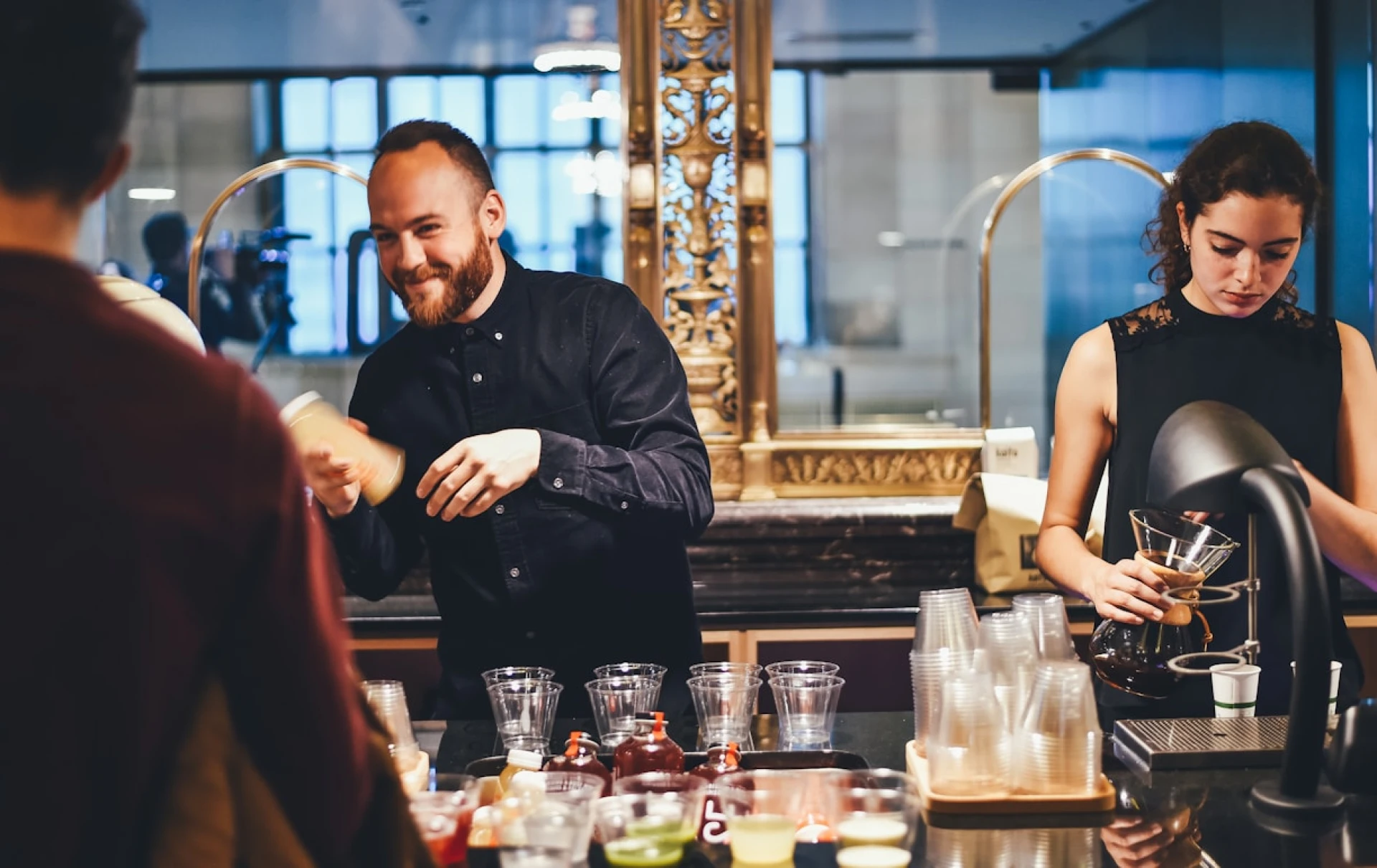 Disfruta de experiencias únicas en Villa España Hotel
