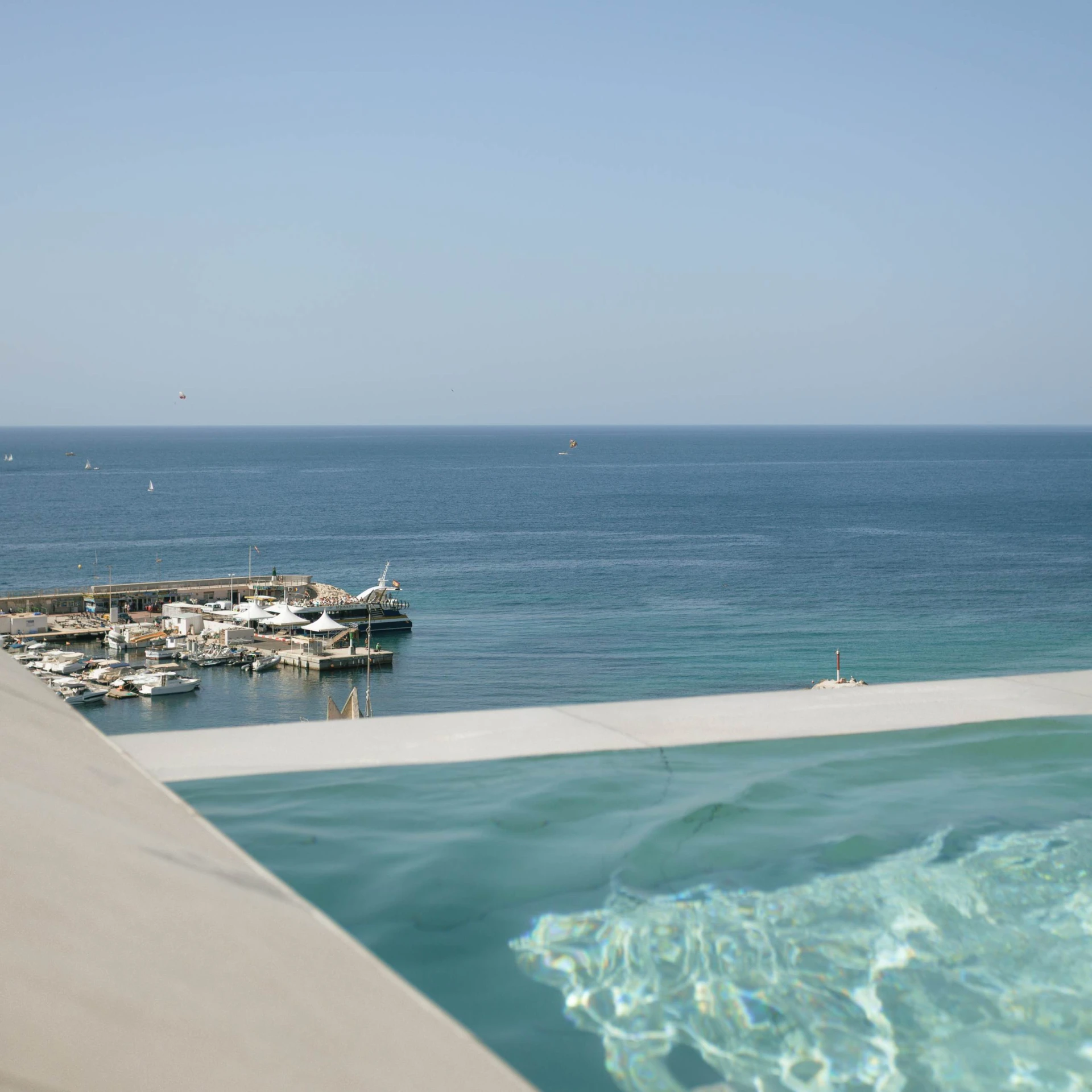 Disfruta de experiencias únicas en Villa España Hotel
