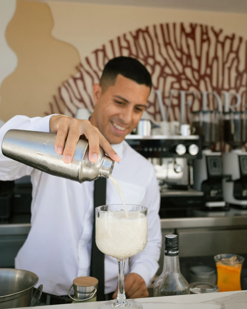 Disfruta de experiencias únicas en Villa España Hotel