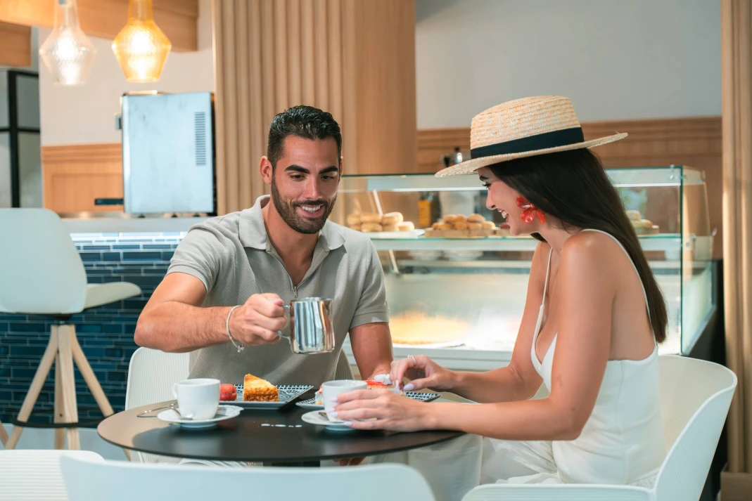 Cafetería-Pastelería
