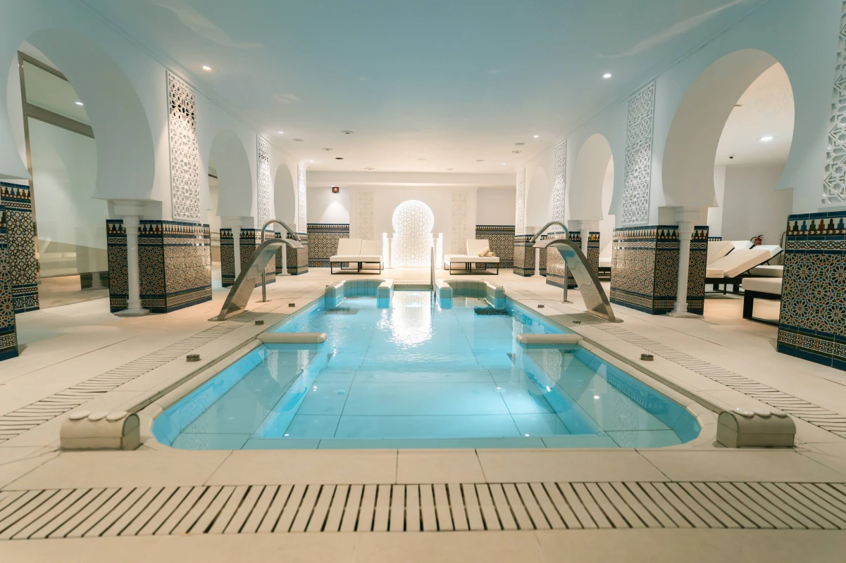 An intimate, multisensory journey inspired by the scenic, cultural, and emotional richness of Spain.