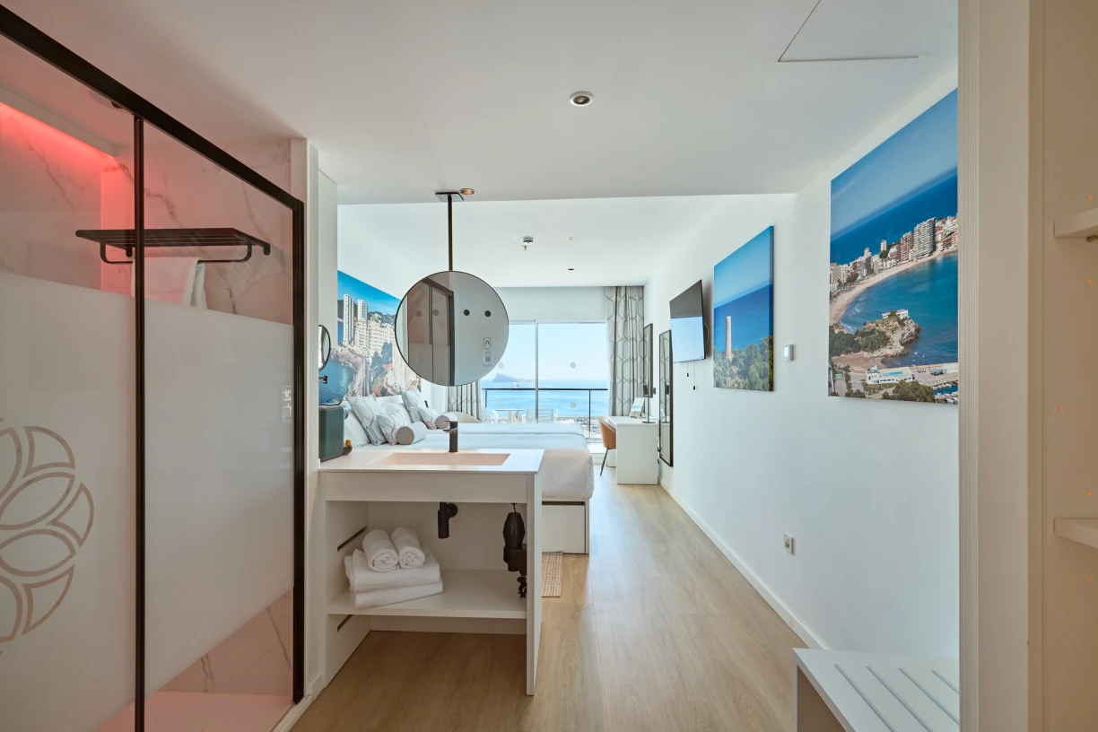Supreme Atelier Sea View