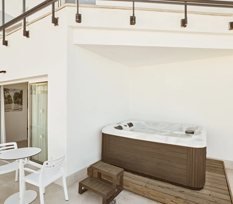 Grand Supreme Jacuzi Sea View