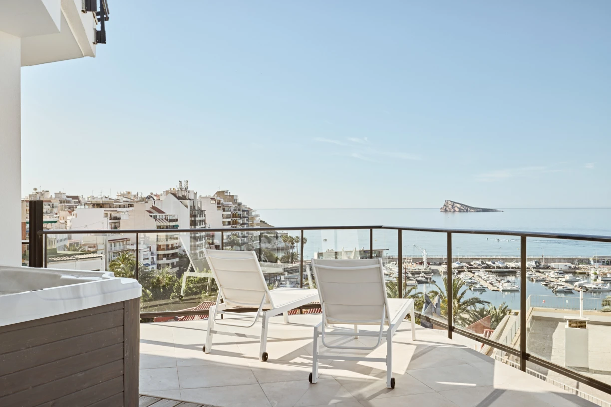 Grand Supreme Jacuzi Sea View