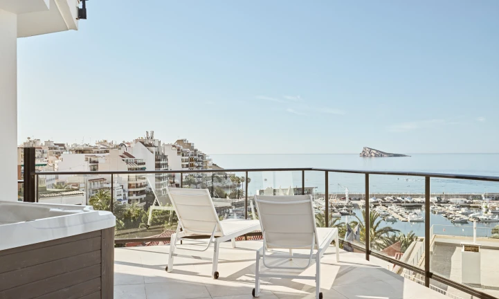 Grand Supreme Jacuzi Sea View